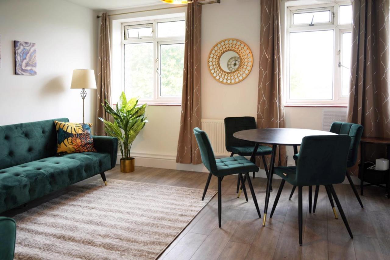 Sophie Place In Vauxhall - 3 Double Beds, 1 Sofa Bed, Spacious Лондон Экстерьер фото