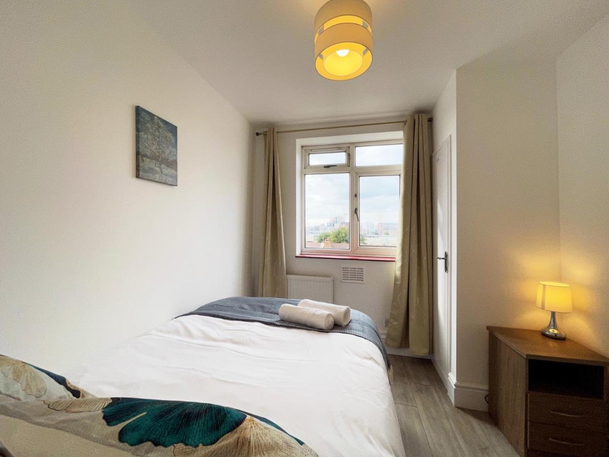 Sophie Place In Vauxhall - 3 Double Beds, 1 Sofa Bed, Spacious Лондон Экстерьер фото